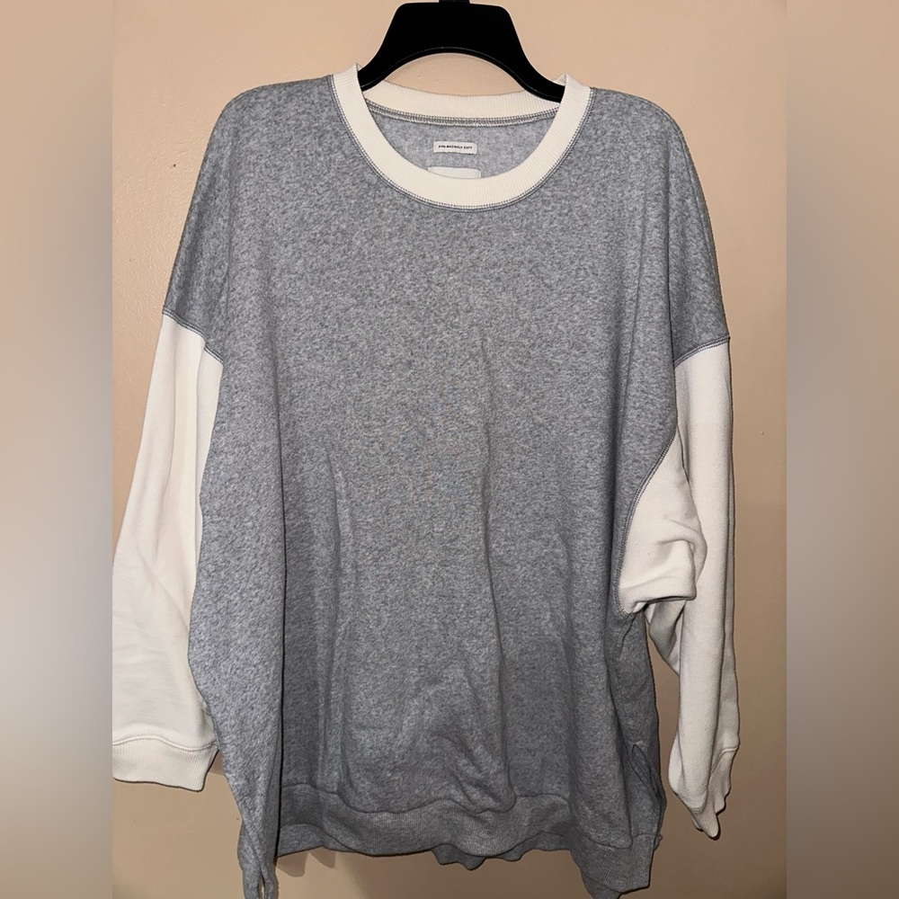 Adorable American Eagle sweatshirt size XL